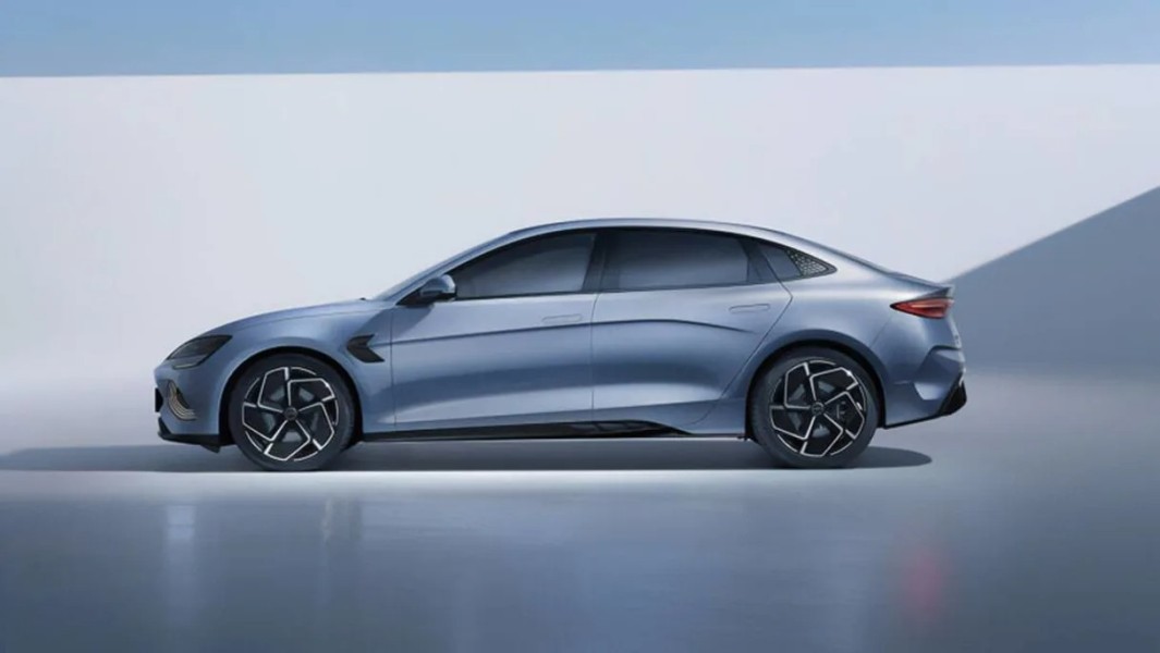 Mengupas Tuntas BYD Atto 4, Sedan Listrik Harga Rp400 Jutaan dengan Performa dan Fitur Premium Setara Mobil Rp1 Miliar