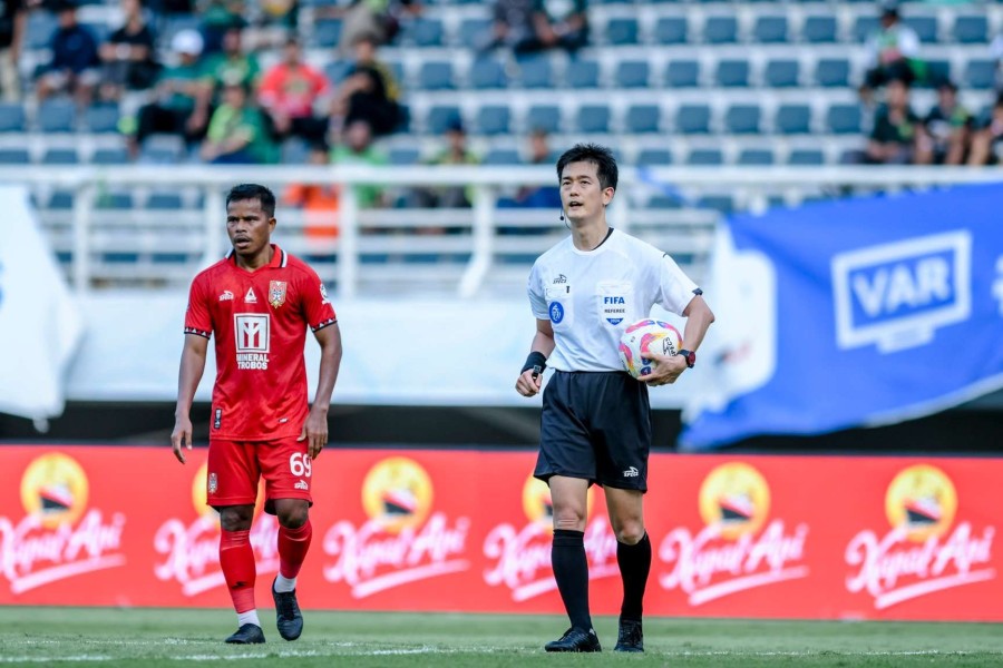 Kehadiran Wasit Asing Tingkatkan Kualitas Kompetisi Sepak Bola Indonesia