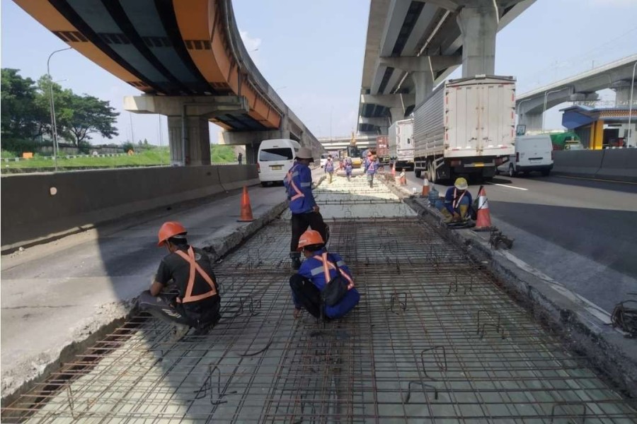 Perbaikan Jalan, Jasamarga Rekonstruksi Lima Titik di Tol Jakarta-Cikampek