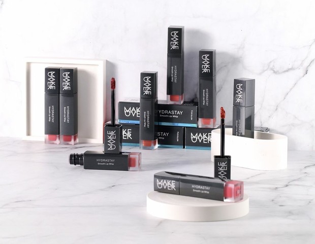 Pilihan Lipstik Glossy Tahan Lama untuk Bibir Segar