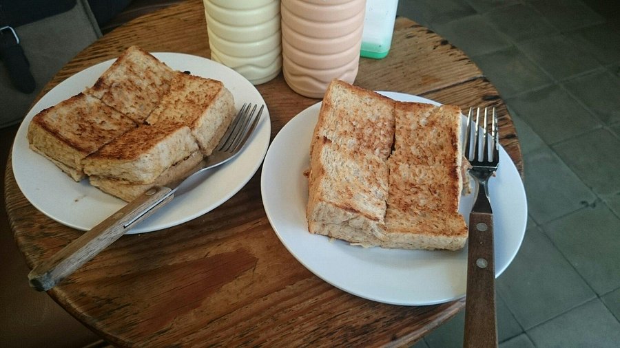 Roti Gempol, Ikon Kuliner Legendaris Bandung yang Bertahan Lama