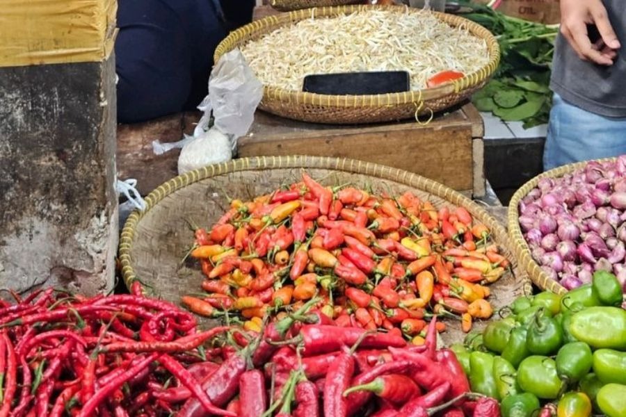 Update Harga Sembako Jawa Timur Cabai Rawit Turun Ayam Kampung Naik