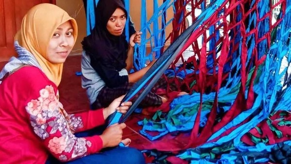 Kreativitas Cardim Mengubah Limbah Kain Bekas Menjadi Kerajinan Ayunan Mewah Beromzet Tinggi