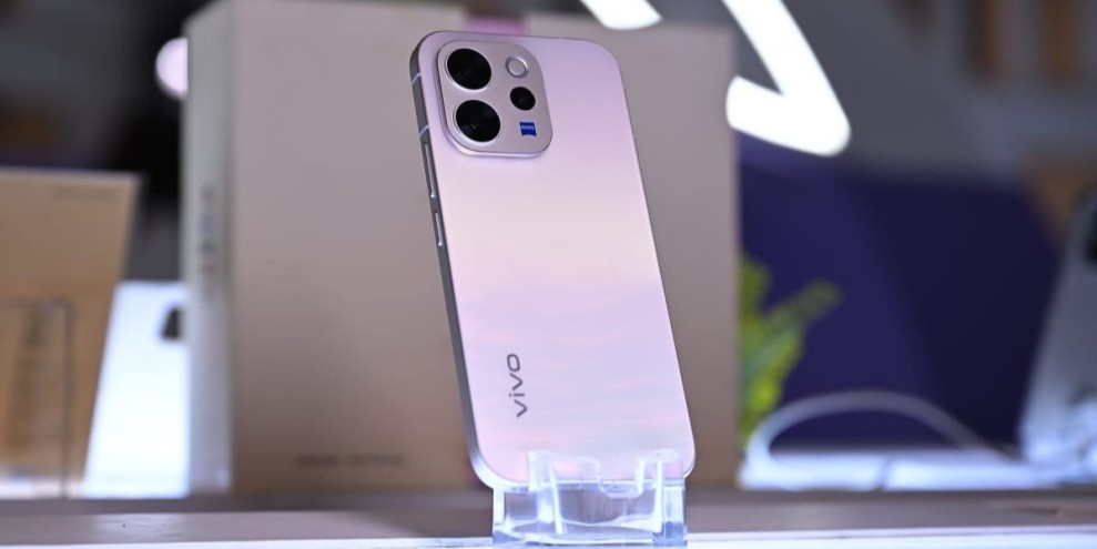 Peluncuran Vivo V70 Hadirkan Varian Memori Terbesar untuk Indonesia