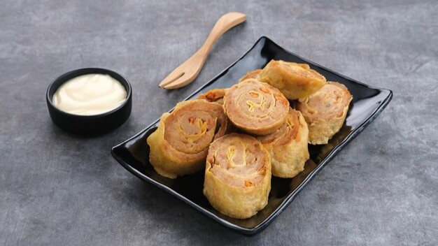 Resep Rolade Ayam Lembut Gurih Praktis untuk Lauk dan Bekal