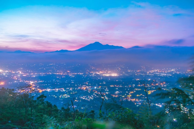 Menikmati Romantisme di Bandung: 4 Destinasi Wisata Hits untuk Quality Time Bersama Pasangan Menikmati Romantisme di Bandung: 4 Destinasi Wisata Hits untuk Quality Time Bersama Pasangan