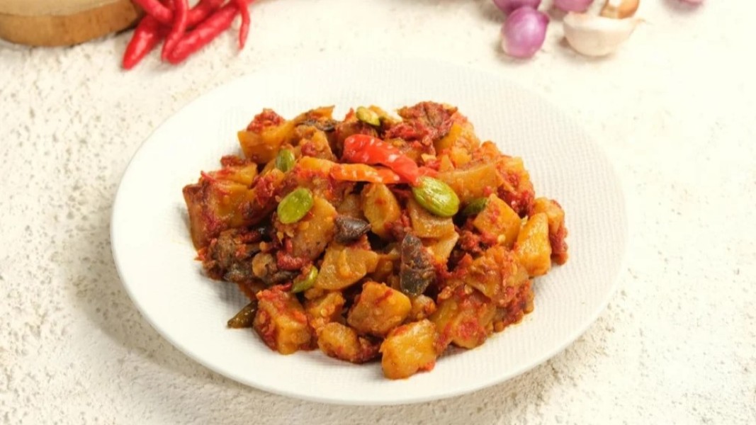 Rahasia Sambal Goreng Nusantara: Pedas Gurih yang Selalu Hadir di Meja Makan