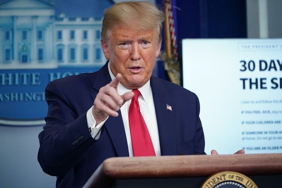 Harga Minyak Dunia Anjlok Lebih dari 2 Persen, Ekonomi Global Terancam Resesi Akibat Dampak Perang Dagang dan Kebijakan Tarif Trump