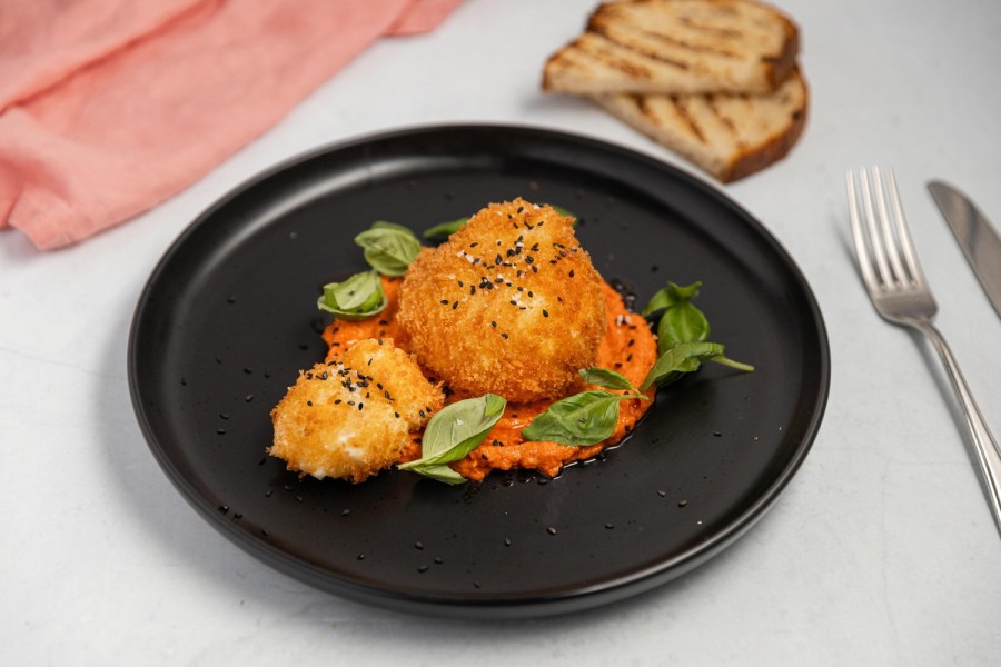 Burrata: Keju Viral yang Lumer di Mulut