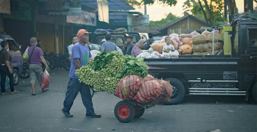 Distribusi Logistik Diperkuat untuk Menjamin Pasokan Pangan saat Ramadan