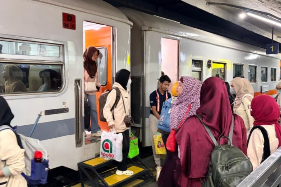 Kereta Api Daop 8 Layani Lebih Satu Juta Penumpang Lebaran 2026