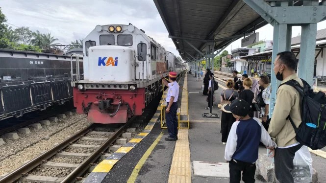 PT KAI Catat Lonjakan Penumpang Terbesar Selama Libur Panjang Imlek 2026 di Indonesia