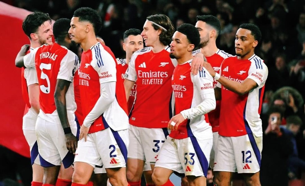 Arsenal Hadapi Nottingham Forest, Debut Postecoglou di Premier League