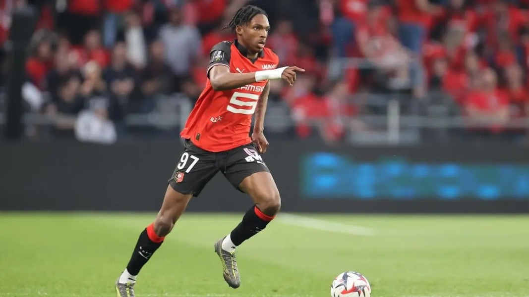 Liverpool Sukses Tikung Chelsea Dalam Perburuan Bek Muda Berbakat Jeremy Jacquet