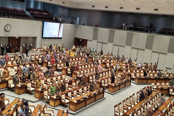 DPR Sahkan UU BUMN, Kementerian Jadi BP BUMN