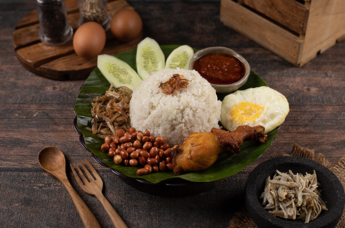 Dari Puluhan hingga Ratusan Lauk, Ini 5 Nasi Rames Favorit Kelapa Gading