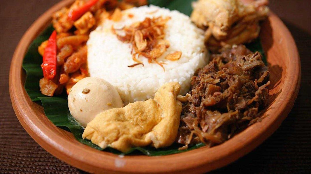 7 Rekomendasi Gudeg Mercon Pedas Favorit Jogja Wajib Dicoba