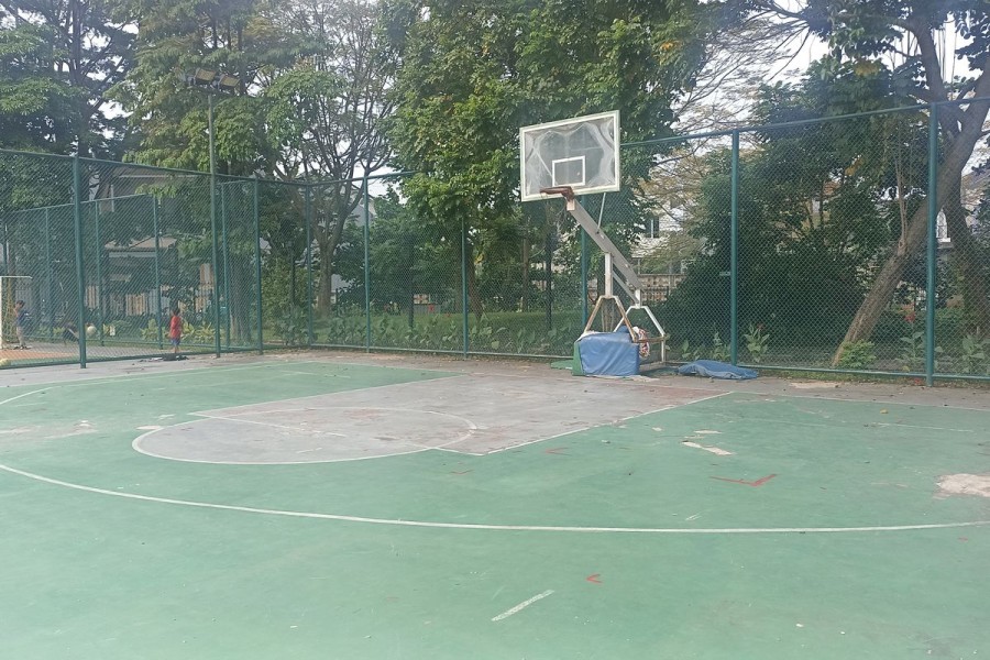 Renovasi Lapangan Basket Alun-Alun Depok Dimulai