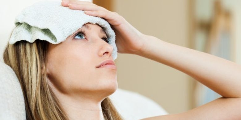 5 Manfaat Kompres Air Hangat di Kepala untuk Kesehatan