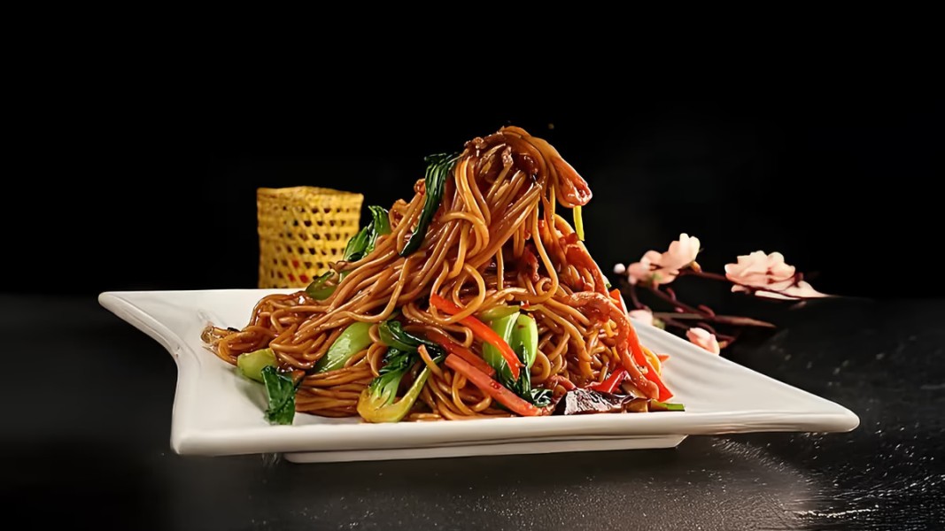 Wajib Coba! 5 Tempat Makan Hits Terbaru di SCBD Buat Makan Siang Enak