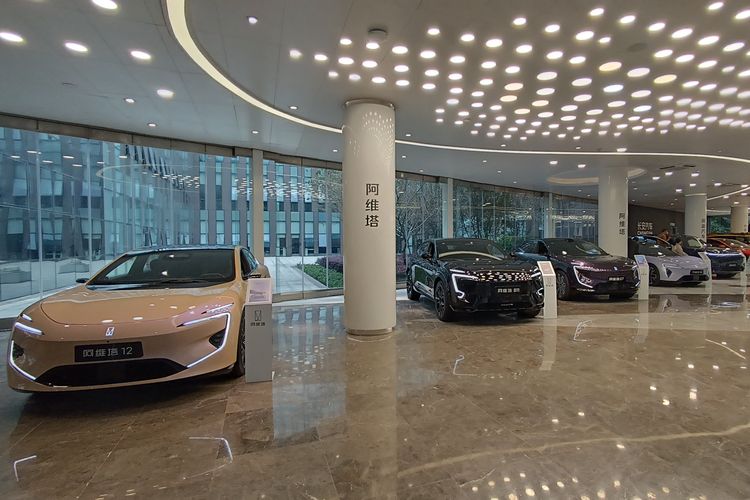 Changan Indonesia Kaji Peluncuran Mobil Listrik Premium Avatr Changan Indonesia Kaji Peluncuran Mobil Listrik Premium Avatr