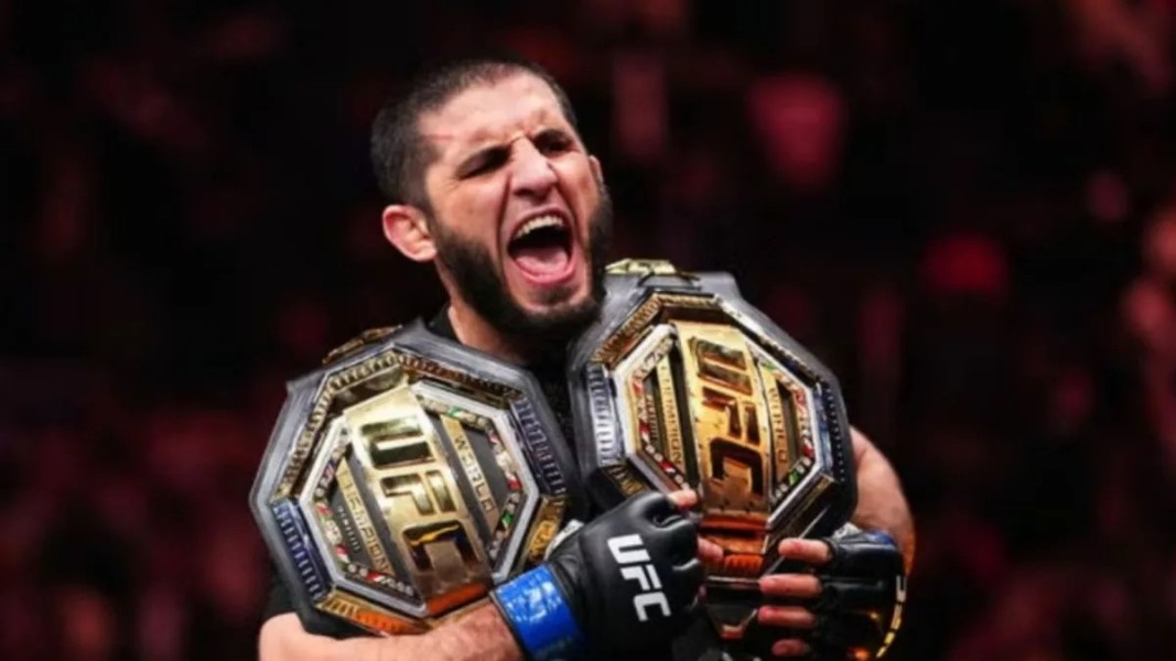 Sejarah Baru di UFC: Islam Makhachev Jadi Raja Kelas Welter Usai Libas Jack Della