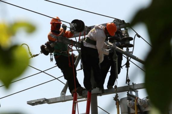Petugas PLN Tersengat Listrik di Klapanunggal, Bogor: Kronologi dan Tanggapan