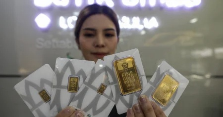 Harga Emas Antam di Pegadaian Sentuh Rekor Rp2,32 Juta
