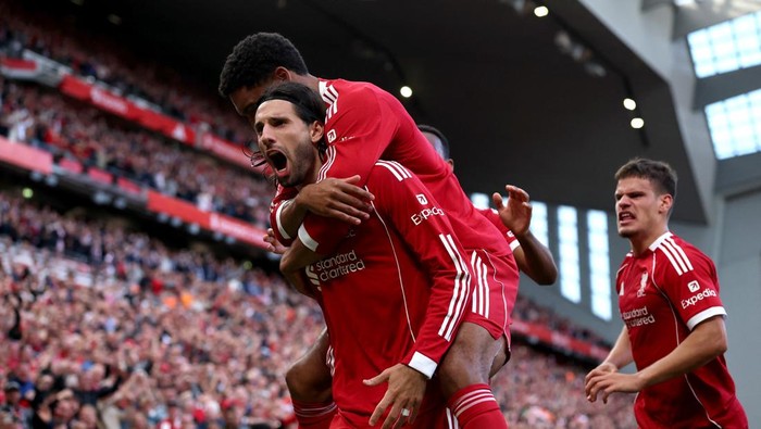 Liverpool Habiskan 400  Pound Sterling Demi Perkuat Lini Depan