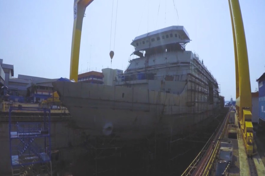 Danantara Instruksikan BUMN untuk Prioritaskan Produk PT PAL dan INKA