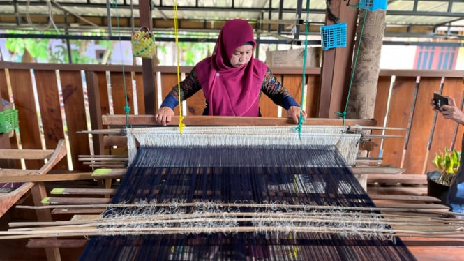 Rumah Tenun Mutiara Songket, UMKM Kesuksesan Aceh dengan Pendapatan Rp 300 Juta per Tahun