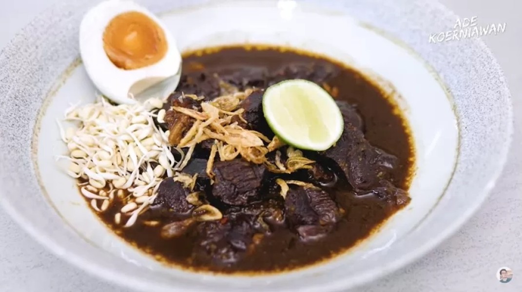 Nikmatnya Rawon Klakah Lumajang