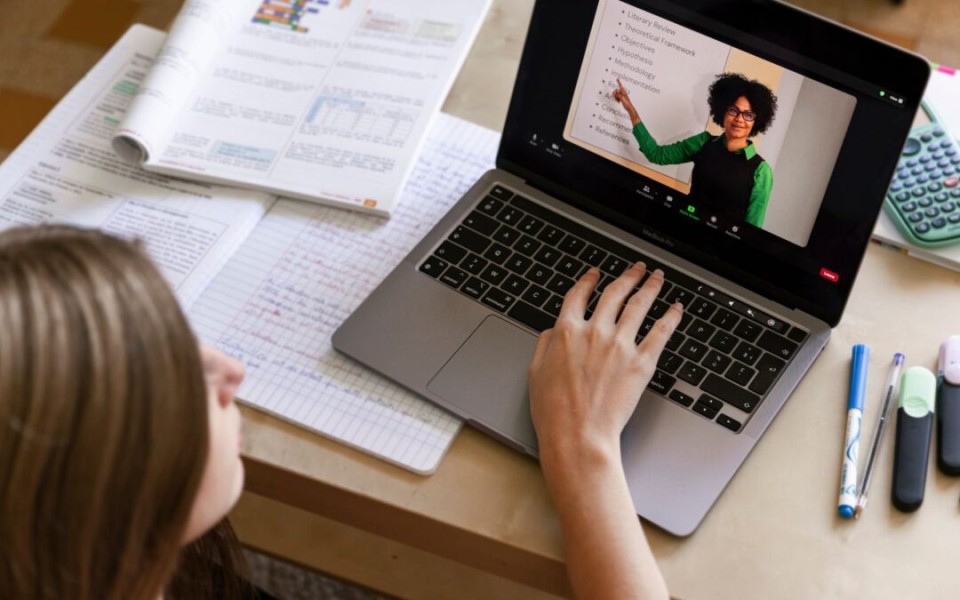 Fleksibilitas Kuliah Online Meningkatkan Akses Pendidikan Mahasiswa