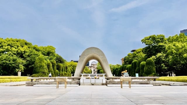 Wisata Seru Hiroshima Jepang Sehari, Menyentuh Sejarah dan Suasana Kota Modern