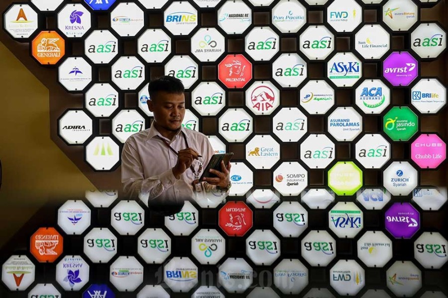 18 Perusahaan Asuransi Akan Spin Off Unit Usaha Syariah pada 2025: Langkah OJK Mendorong Pertumbuhan Asuransi Syariah