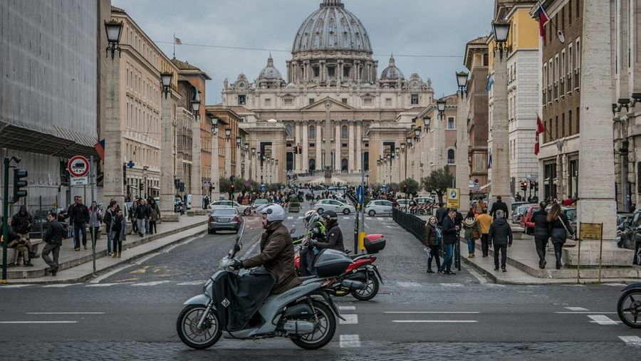 5 Negara Tanpa Bandara Tetap Diserbu Turis Dunia