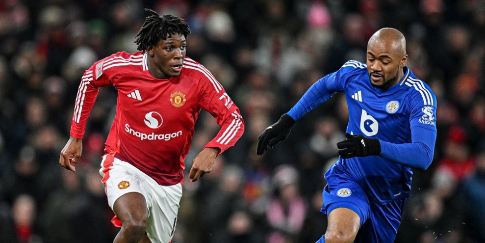 Manchester United Incar Bek Barcelona Alejandro Balde Usai Boyong Patrick Dorgu