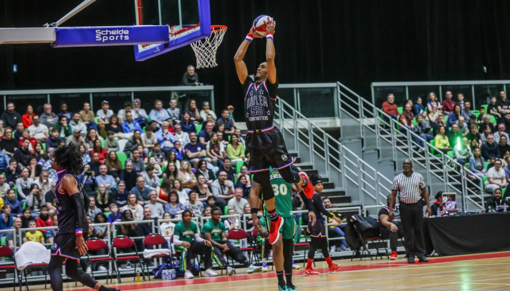 Harlem Globetrotters Hibur Jakarta dengan Atraksi Basket