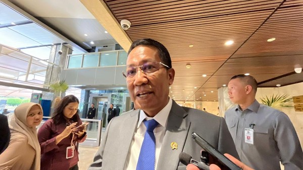 Menkum Pastikan KUHAP Baru Berlaku Bersamaan KUHP Januari 2026