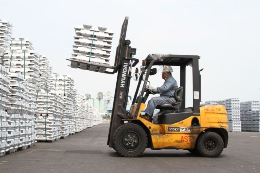 Hilirisasi Aluminium MIND ID Menuju Swasembada Nasional