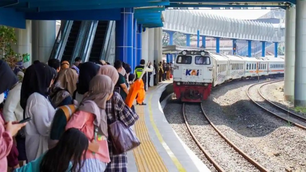 Kereta Api Jadi Pilihan Utama Pemudik Lebaran 2026 Nyaman Tepat Waktu
