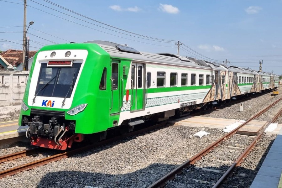 Jadwal KA BIAS Sabtu 13 Desember 2025 Solo Madiun Caruban Lengkap