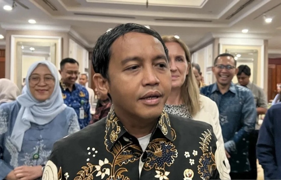 Menhut Raja Juli Antoni Soroti Banjir Sumatera Untuk Evaluasi Tata Kelola Hutan Nasional