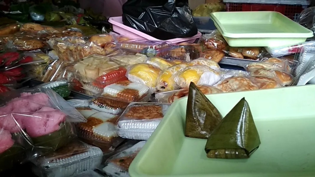 10 Jajanan Tradisional Jawa Tengah yang Kini Mulai Langka