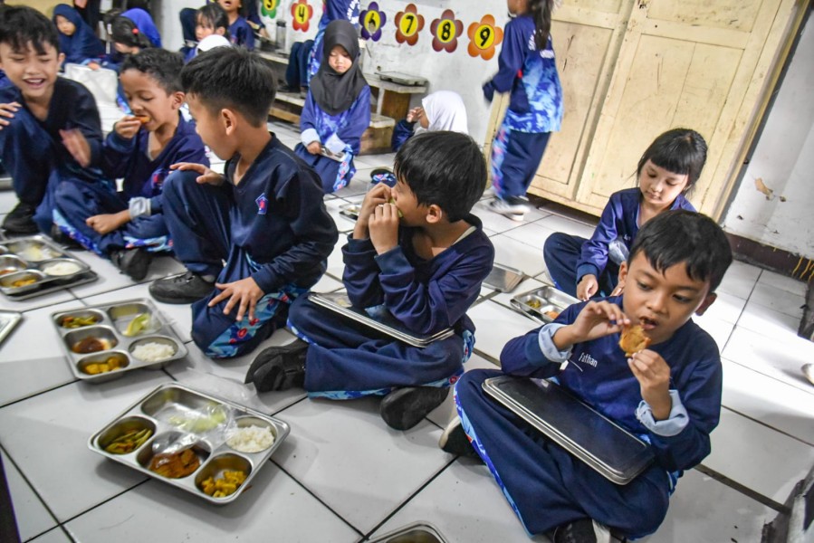 Program MBG Efektif Ringankan Beban Gizi Anak Keluarga Indonesia