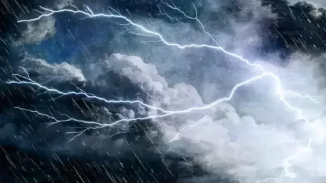 BMKG Ingatkan Hujan Petir Sejumlah Kota Besar Hari Ini