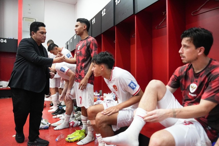 Erick Thohir Bawa Timnas Main di Daerah