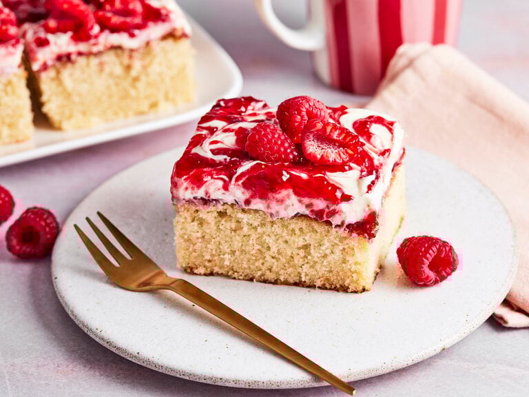 Rahasia Bikin Raspberry Cake Lembut dan Wangi: Tips Anti Gagal ala Pastry Profesional