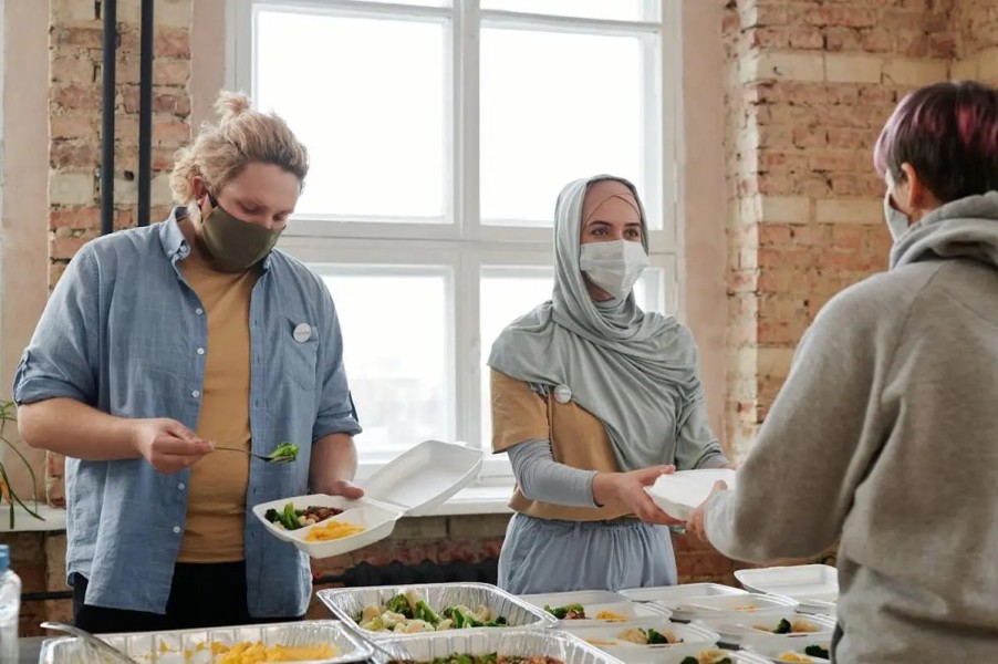 Pilihan Ide Sedekah Ramadan Paling Hemat dan Bermakna Bagi Anak Rantau
