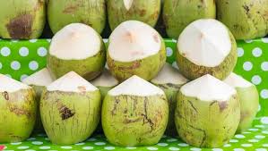 Waktu Terbaik Minum Air Kelapa untuk Manfaat Optimal
